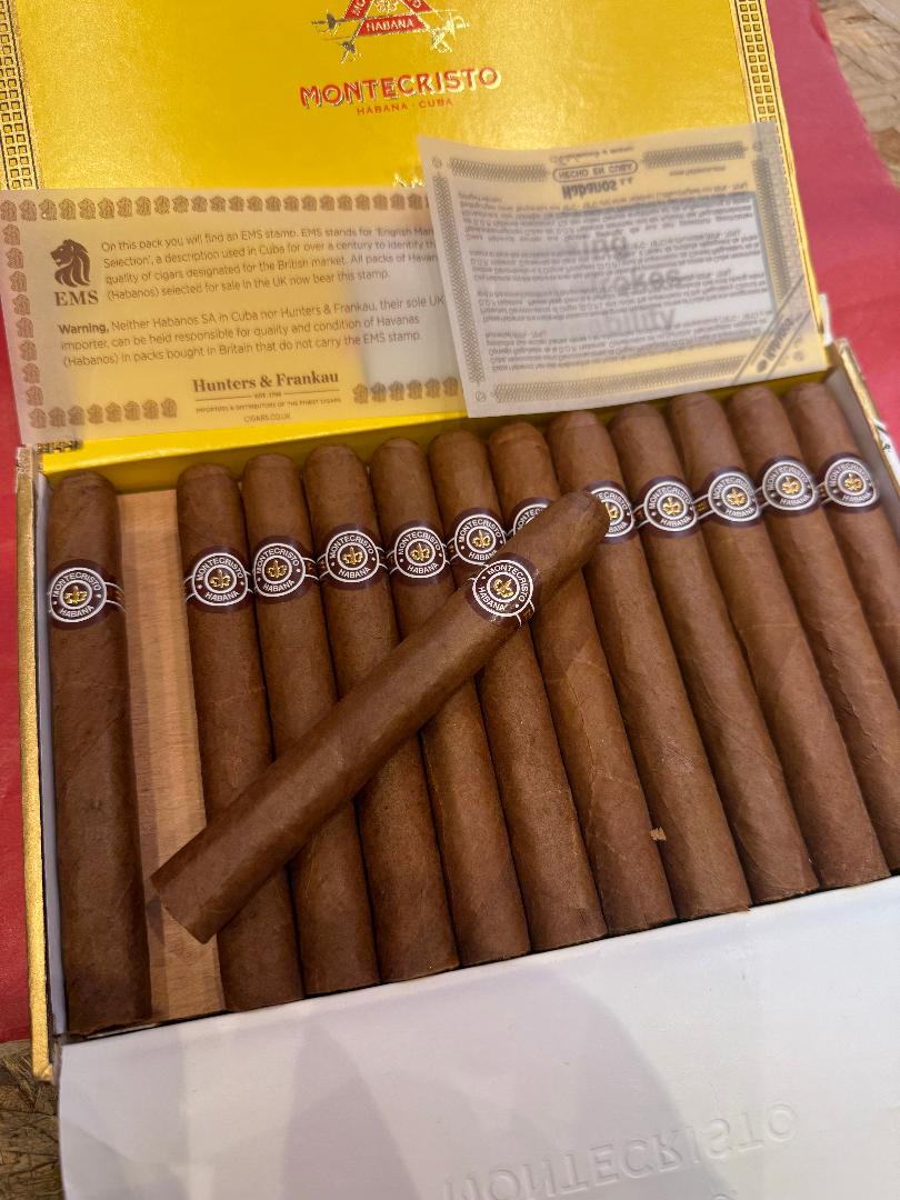Montecristo No.4 Box of 25